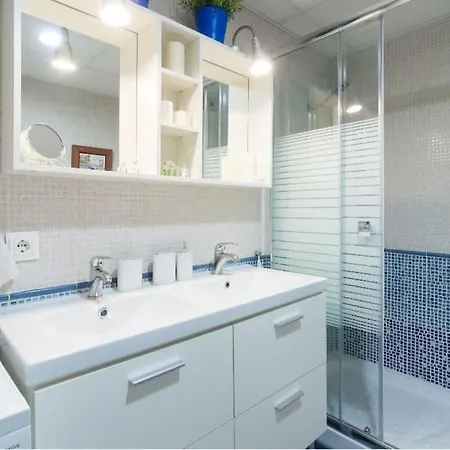 Apartamento A 4 Minutos De La Playa. *