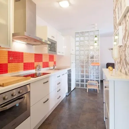 Apartamento A 4 Minutos De La Playa. * Torremolinos